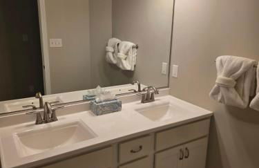 Suburban Dream House - Foto 10