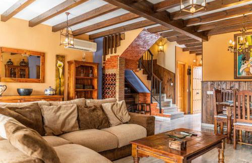 Villa estilo mediterránea con Piscina, Jardín, Bbq y Jacuzzi - VILLA BEL AIR REAL - Photo 6