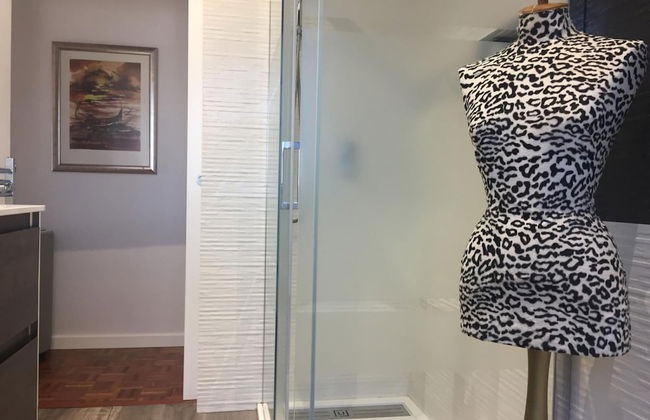 Casino Beach Apartment - Photo 6