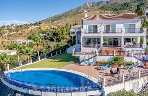 49-Exclusive Villa With Private Pool & Breathtaking Views in Mijas! - Photo 2