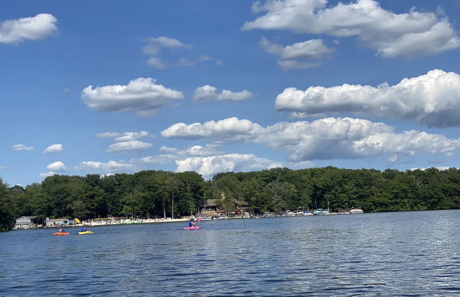 Pocono Retreat -1 Mile to Lake and Skiing - Foto 60