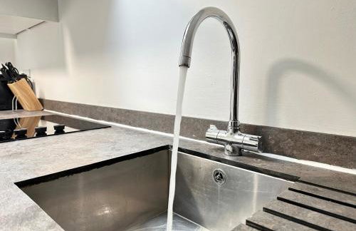 Cozy Two Bedroom Apt in Central Ilkeston with Netflix and Work-ready - Foto 22