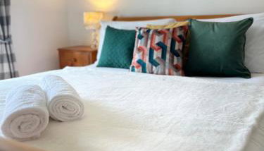 Spacious 4 Bedroom Farmhouse - Foto 3