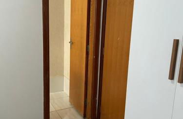 Apto c Ar condicionado Prox Hospital Madrecor, UFU, Sabia Park - Foto 16