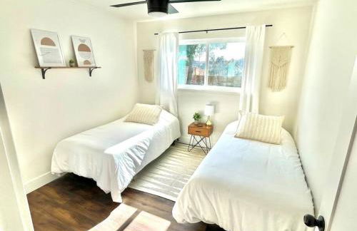 Modern Home with View and Large Private backyard - Foto 8