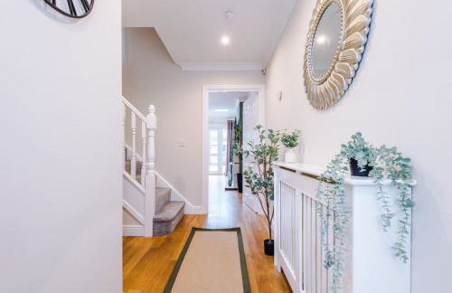 NEW! Incredible Home In Northwich By 53 Degrees Property, Perfect For Groups, FREE Parking! - Photo 21