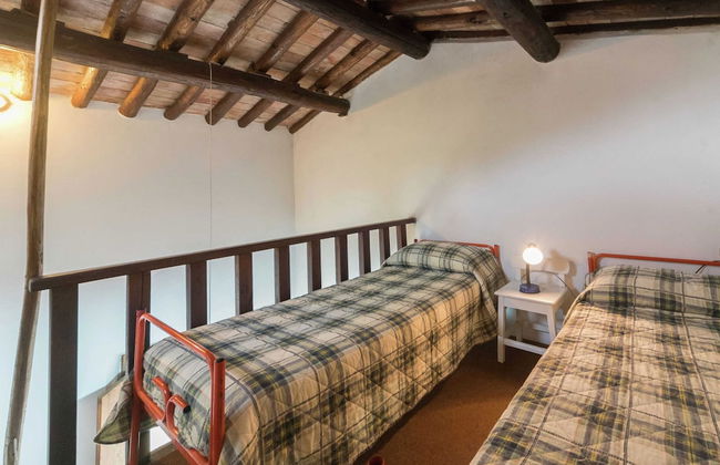 Rustic Chalet With Pool - Photo 4