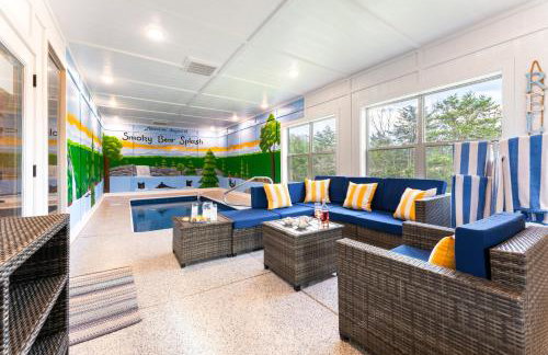 Smoky Bear Splash Top Rated Private Pool Cabin with Hot Tub, Mtn Views, Arcade Games, Excellent Location - Foto 71