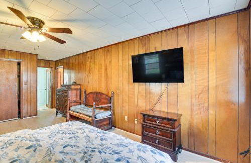 2 Mi to MSU Campus! Family Abode with Spacious Yard - Foto 16