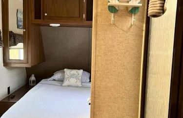 Garden Paradise RV Camper near Clearwater Beaches - Foto 24