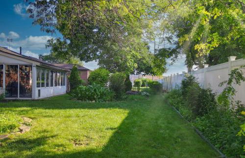 Sideline Sanctuary: Cozy Nights, Game Day Lights - Foto 53