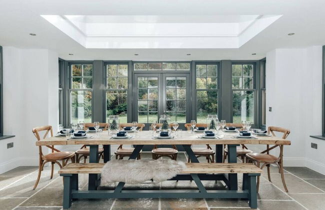 Woodvale Retreat - Sleeps 20 - Foto 16