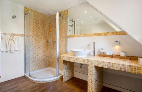 5 Sterne Reetdachhaus Wildröschen - Foto 14