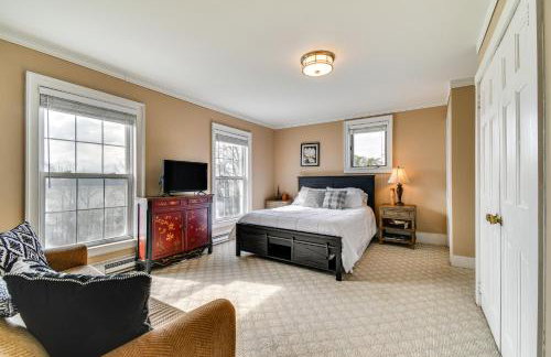 Lakefront Cayuga Retreat with Private Deck and Hot Tub - Foto 21