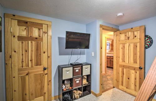 Secluded Conway Home with Theater Room and Hot Tub! - Foto 17