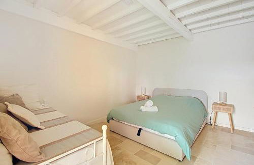 Superbe Mas Provençal rénové avec piscine, billard et climatisation à Paradou - Foto 65