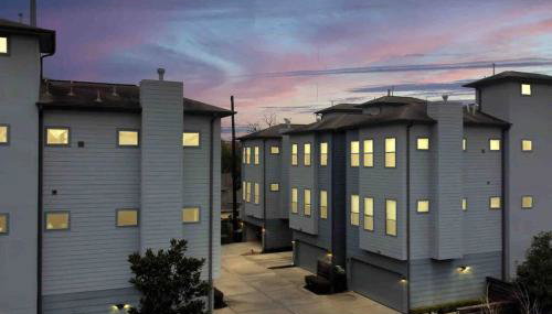 Skyline Views with Garage Parking 10 minutes from Downtown, NRG Stadium and Medical CTR - Foto 3