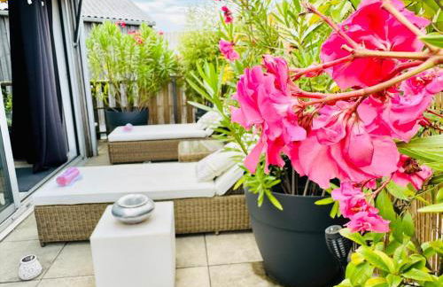 Loft atypique 130 m2 Clim patio couvert et terrasse pkg gratuit tram à 5mn à pied un accès direct au centre-ville - Foto 8