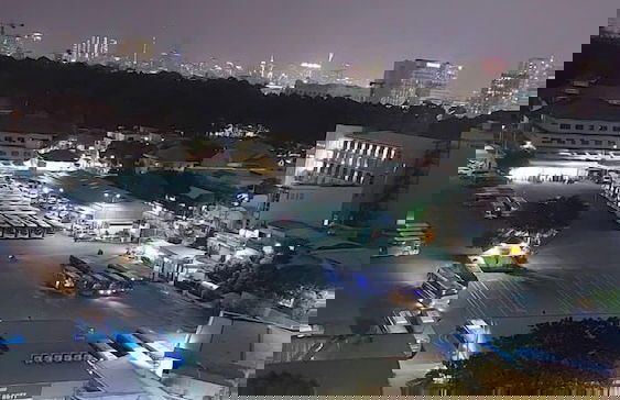 Luxury Apartment Sky Center - Photo 33