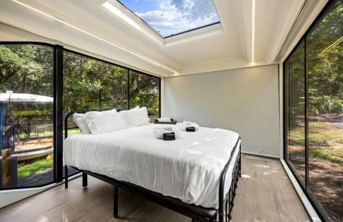 Modern Airstream Glamping with Pond Views in Rural South Carolina - Photo 7