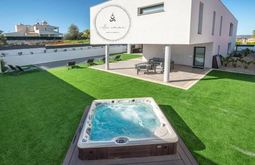 V5 Villa Emma - Luxury 5 bedroom, Pool and Jacuzzi - Foto 8