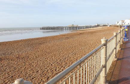 Holiday Lodge, sleeps 4, with sea & countryside views - Foto 26