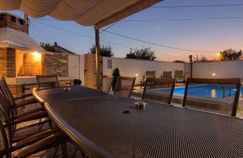 Wonderful villa Dvori with private pool for 12 persons near Pula - Foto 4