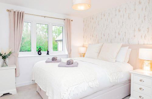 Stylish 4 Bedroom Home Perfect for Families - Foto 11