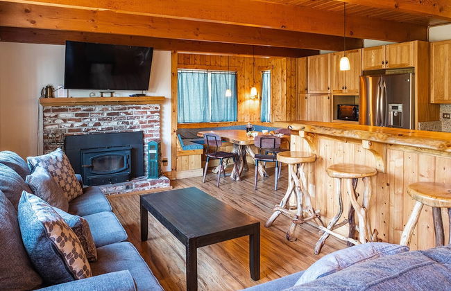 Red House - Minutes to Shaver Lake! - Foto 11