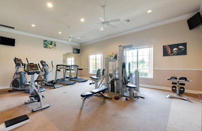 6 Br Pool Home with Spa and Game Room - Foto 34