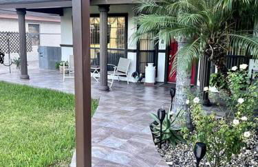 Rest, Relax & enjoy the entire cozy vacational home! - Photo 17