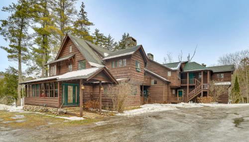 Great for Gatherings! Lakefront Ticonderoga Villa - Foto 1