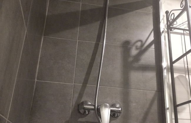 Al pie de la catedral - Photo 11