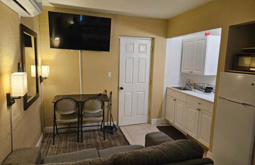 The Vacay Inn - Photo 12