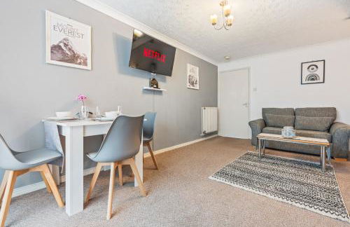 Central Peaceful Home with Parking, Wi-Fi and Garden - Foto 6