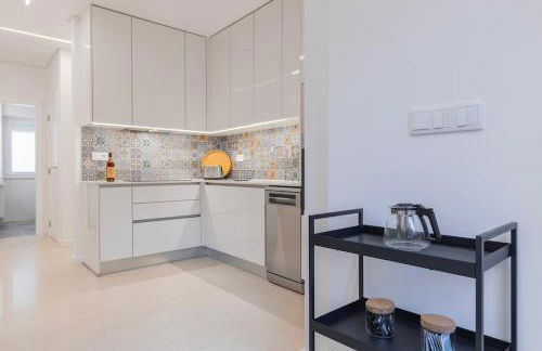 New Apartment by the Metro - Foto 25