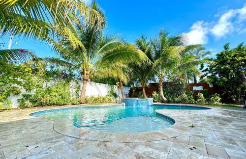 Private Luxe Pool Club Heated Spa - Foto 8