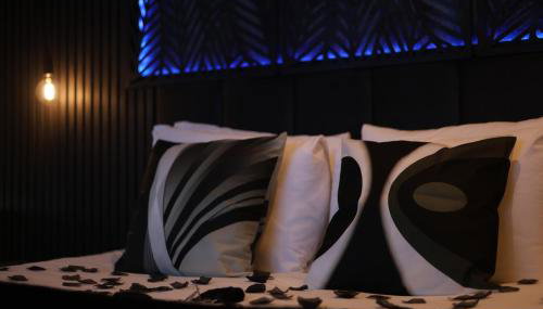 Luxury Flat,Sauna, Jacuzzi, Free Parking - Foto 2