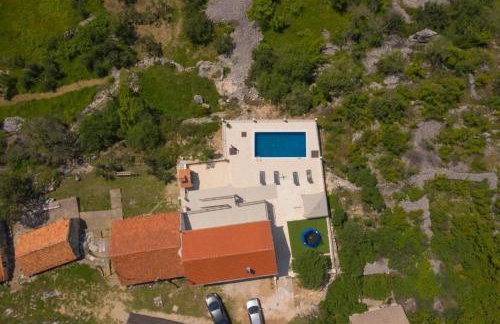 Family friendly house with a swimming pool Vrpolje, Sibenik - 25004 - Photo 3