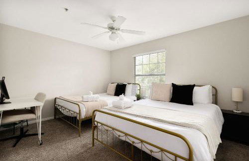 ATX Retreat Close to UT, DT & Lady Bird Lake - Photo 12