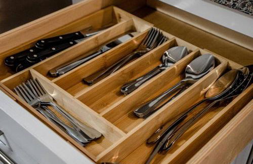 Vineyard Cottage-Pet Friendly & Walk to Oaklawn! - Foto 22