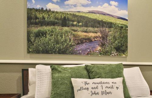 Awe Inspiring Mountain Lodge hot tub for large groups - Foto 32