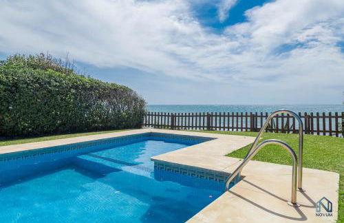 Las Dunas de Marbella - Beachfront 3 Bed Townhouses - Photo 3