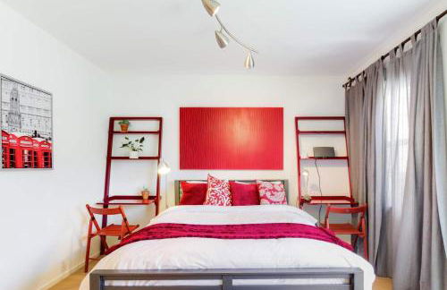 Two Bedroom, Two Newly Renovated Bathrooms, Deck - Foto 27