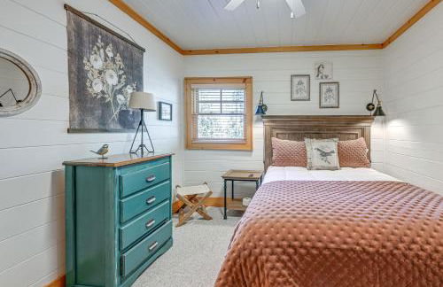 Deck, Fire Pit and Game Room! Wooded Cashiers Escape - Foto 19