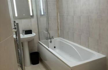 The Urban Retreat 4bdr sleep 14 - Foto 10