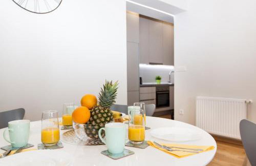 Luxury Main Square Apartments - Photo 10