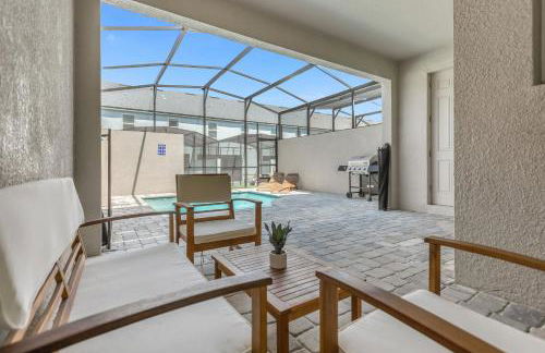 Upstay - Solara Resort Home w Pool BBQ Gamesroom - Foto 14