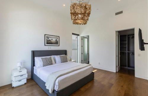 5BR Modern West Hollywood Retreat - Foto 78