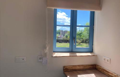 Vue du chateau a La Petite Ferme d'Alpacas - Foto 3